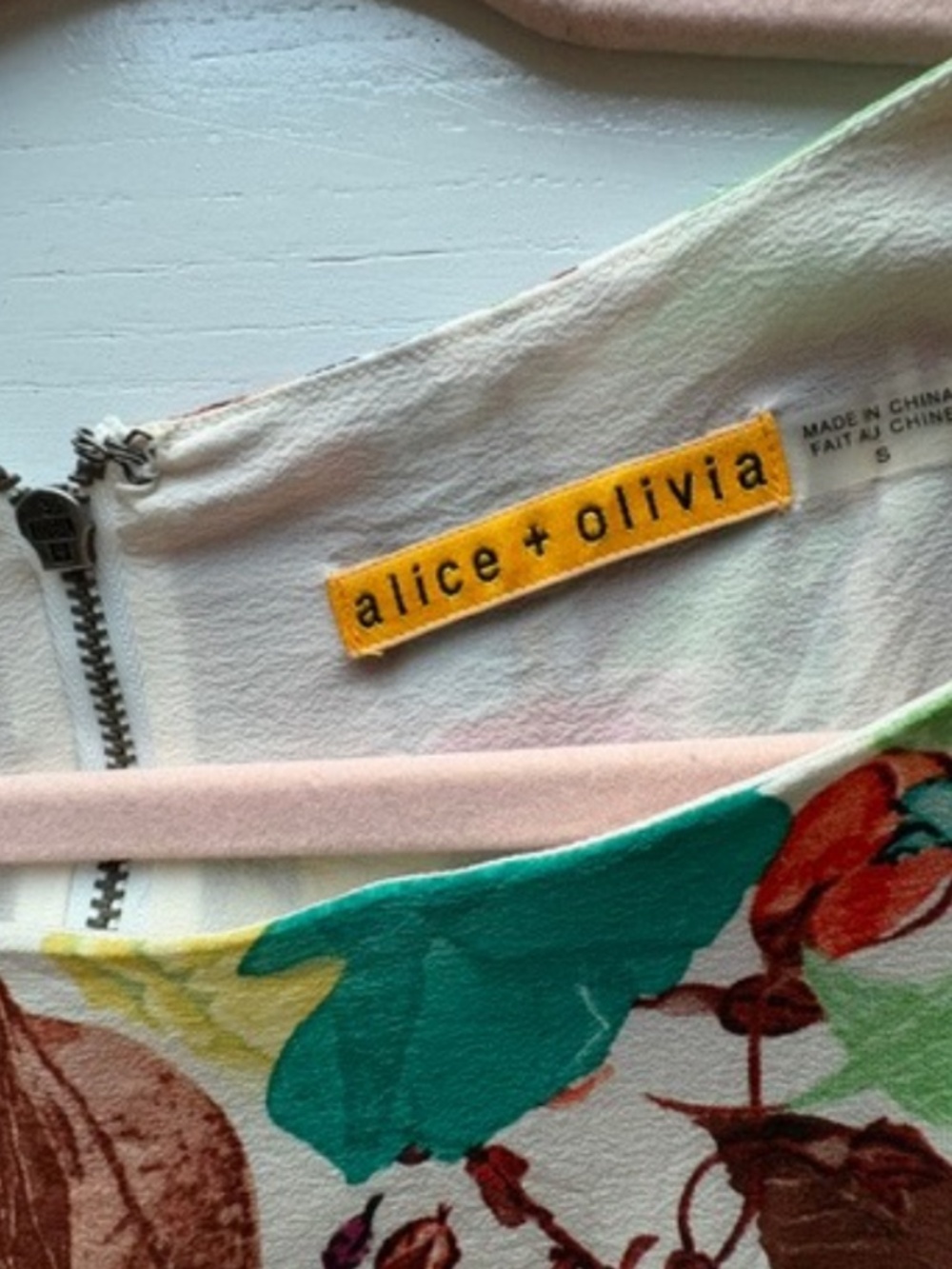 Alice + Olivia Floral Dress - Picture 6 of 8